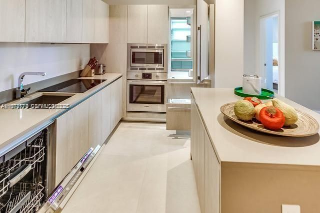 4111 S Ocean Drive 302, Hollywood, FL 33019