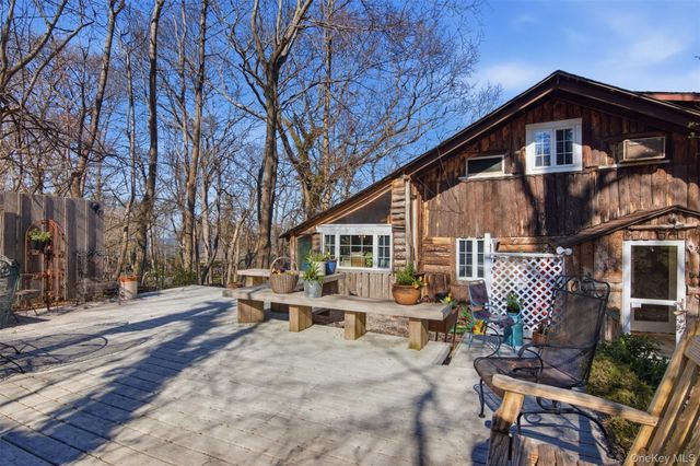 10 Tagliabue Road, Shoreham, NY 11786