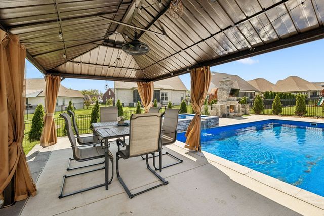 1008 Quillen Way, Lebanon, TN 37087