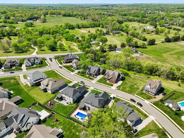 1008 Quillen Way, Lebanon, TN 37087