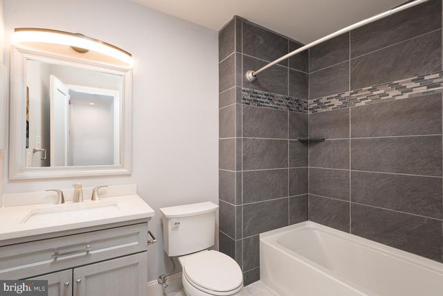 7434 CHUMMLEY CT, Falls Church, VA 22043