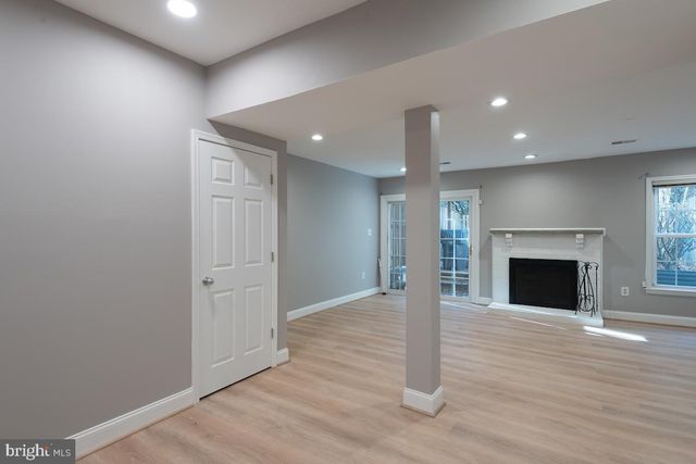 7434 CHUMMLEY CT, Falls Church, VA 22043