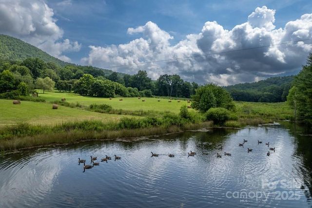 804 Ledbetter Road, Robbinsville, NC 28771