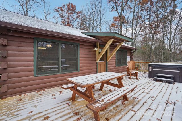 804 Ledbetter Road, Robbinsville, NC 28771