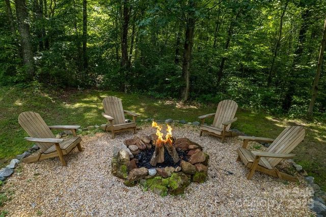 804 Ledbetter Road, Robbinsville, NC 28771