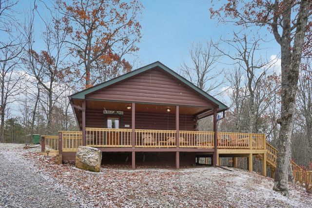 804 Ledbetter Road, Robbinsville, NC 28771