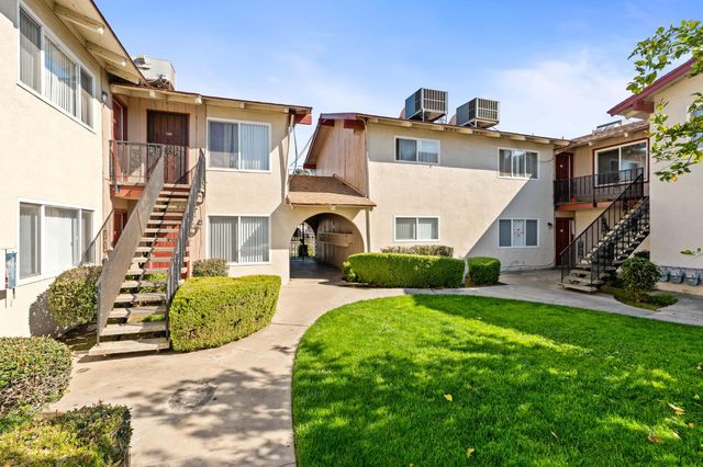 1985 N Winery Avenue, Fresno, CA 93703