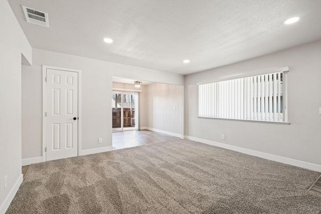 1985 N Winery Avenue, Fresno, CA 93703