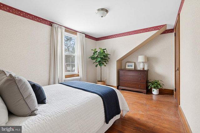 2009 MILLSTREAM RD, Lancaster, PA 17602