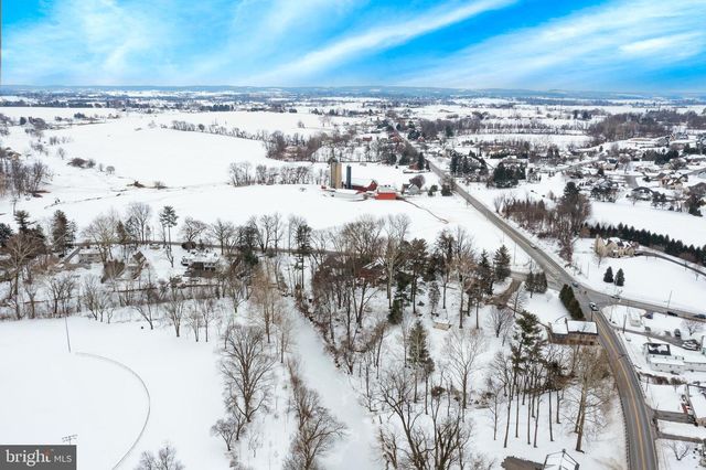 2009 MILLSTREAM RD, Lancaster, PA 17602