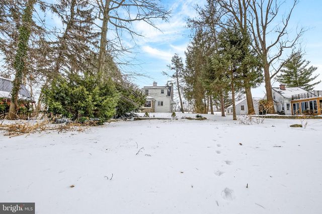 2009 MILLSTREAM RD, Lancaster, PA 17602