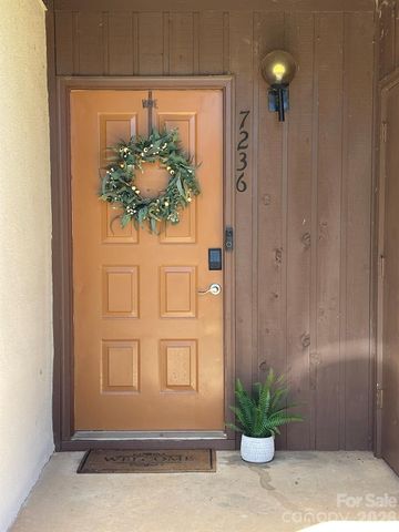 7236 Winery Lane, Charlotte, NC 28227