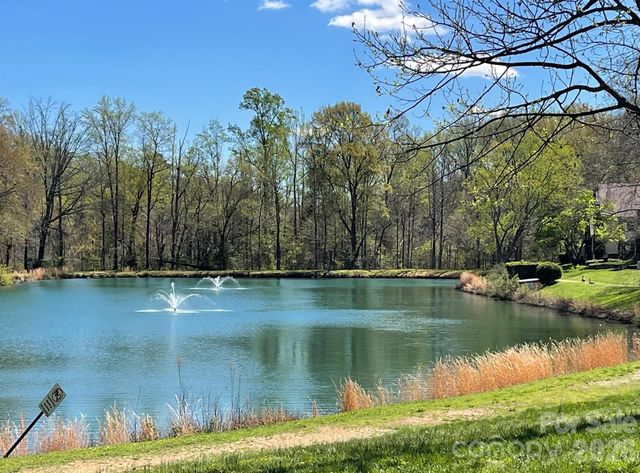 7236 Winery Lane, Charlotte, NC 28227