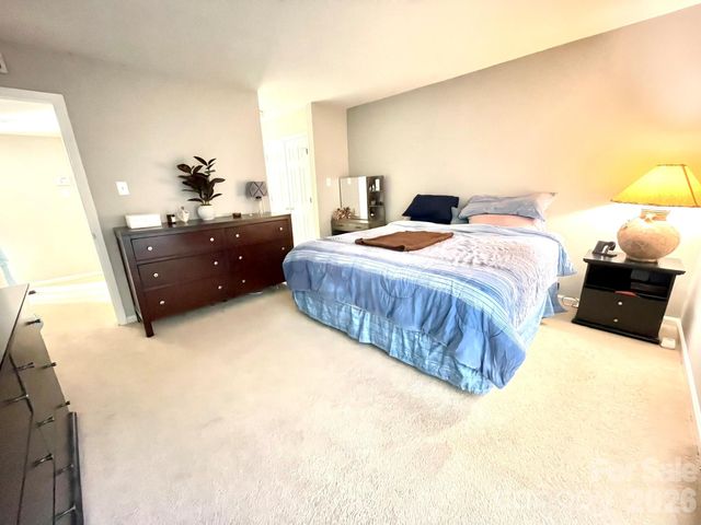 7236 Winery Lane, Charlotte, NC 28227