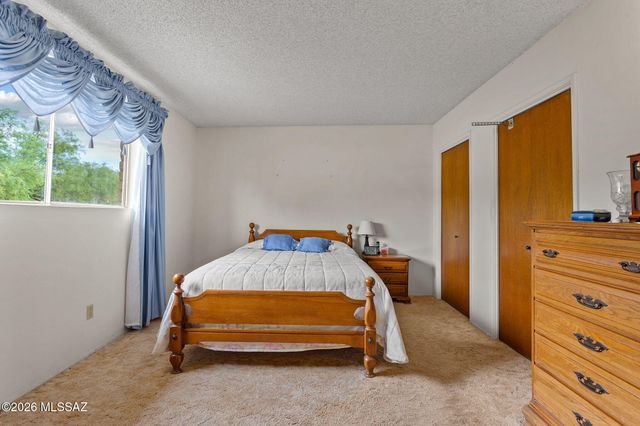 10100 E Moccasin Place, Tucson, AZ 85749