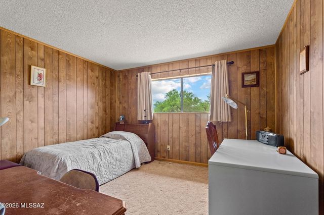 10100 E Moccasin Place, Tucson, AZ 85749