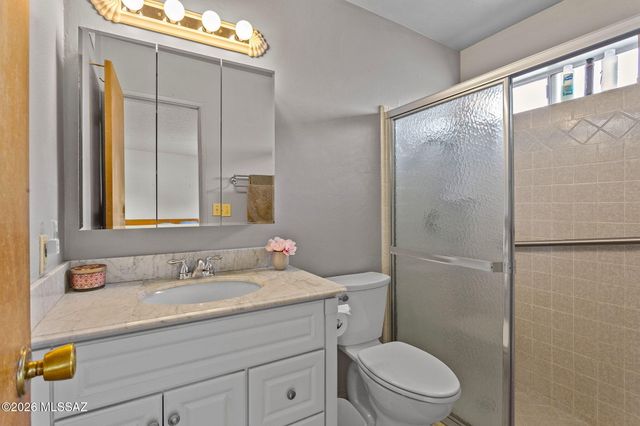 10100 E Moccasin Place, Tucson, AZ 85749