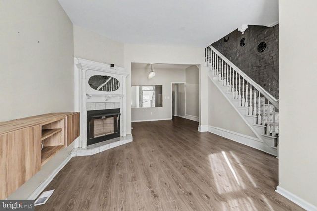 1710 GREEN ST, Harrisburg, PA 17102
