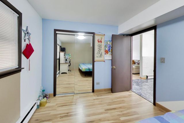 3111 W Foster Avenue, Chicago, IL 60625