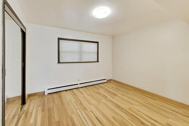 3111 W Foster Avenue, Chicago, IL 60625