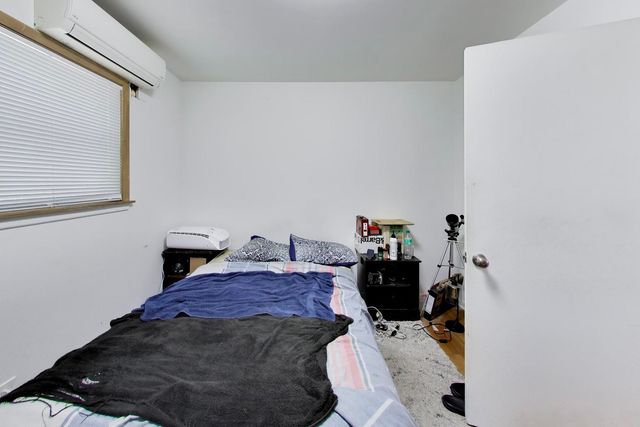 3111 W Foster Avenue, Chicago, IL 60625