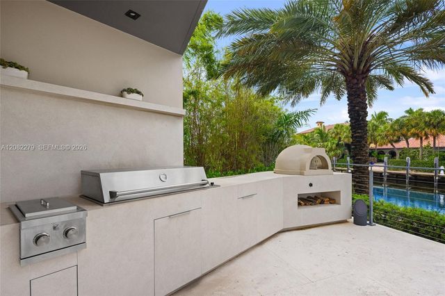 16495 NE 32nd Avenue, North Miami Beach, FL 33160