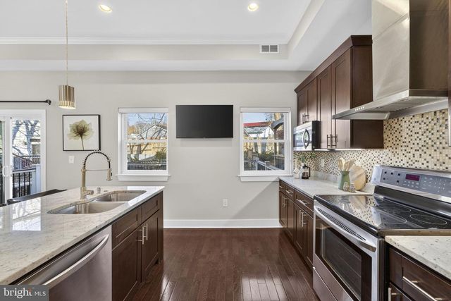 3513 22ND ST S, Arlington, VA 22204