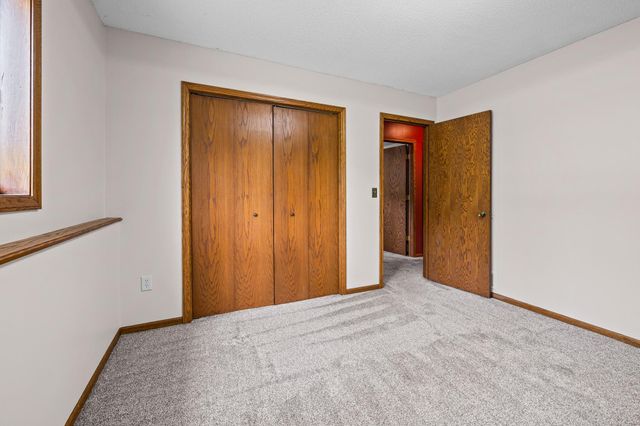 320 Eagle Lake Road N, Big Lake, MN 55309