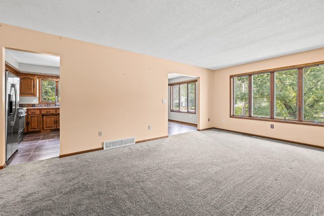 320 Eagle Lake Road N, Big Lake, MN 55309