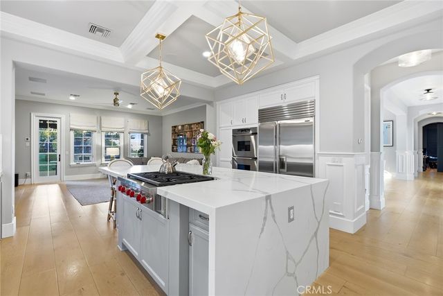 25473 Prado De Las Calabazas, Calabasas, CA 91302