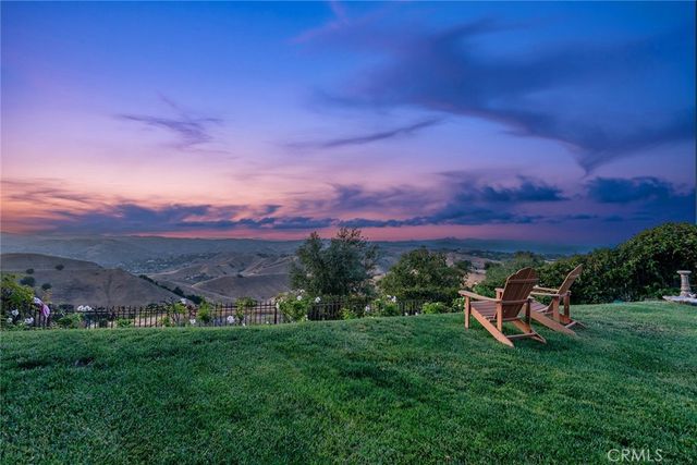 25473 Prado De Las Calabazas, Calabasas, CA 91302