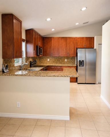 1041 Cedar Falls Drive, Weston, FL 33327