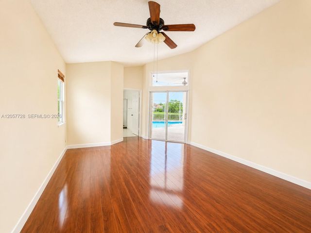 1041 Cedar Falls Drive, Weston, FL 33327