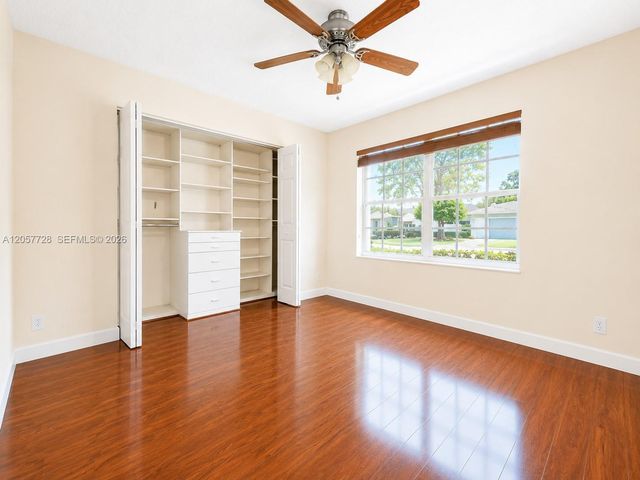 1041 Cedar Falls Drive, Weston, FL 33327