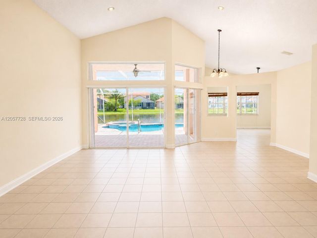 1041 Cedar Falls Drive, Weston, FL 33327