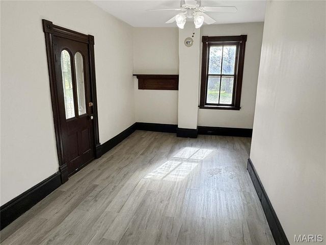 1933 4 Mile Road, Washington, MO 63090
