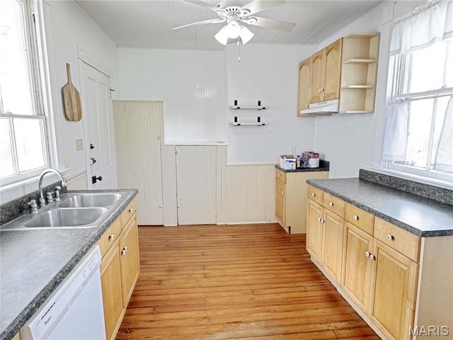 1933 4 Mile Road, Washington, MO 63090