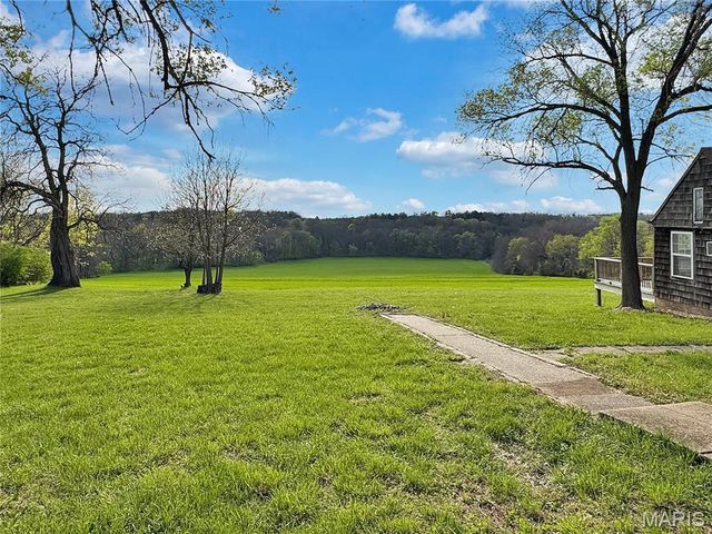 1933 4 Mile Road, Washington, MO 63090