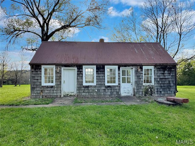 1933 4 Mile Road, Washington, MO 63090