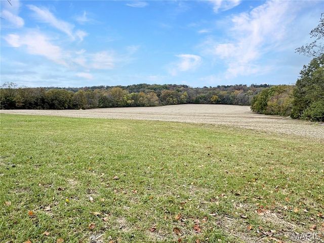 1933 4 Mile Road, Washington, MO 63090