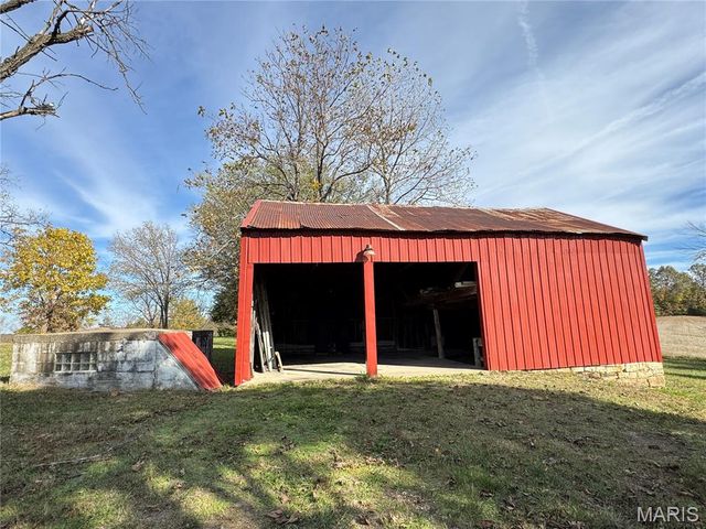 1933 4 Mile Road, Washington, MO 63090