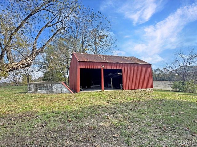 1933 4 Mile Road, Washington, MO 63090