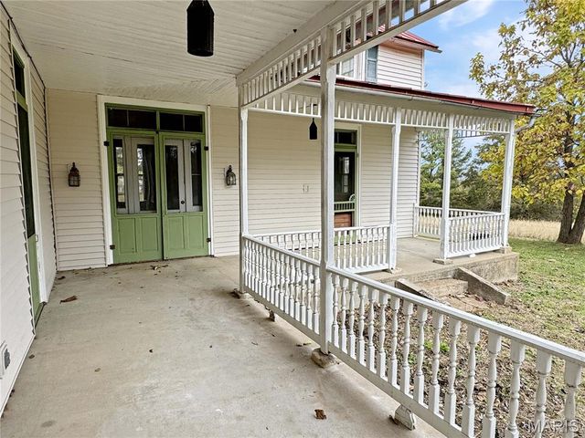 1933 4 Mile Road, Washington, MO 63090