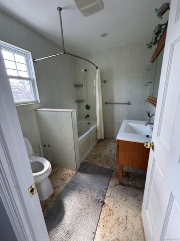 45-46 166th Street, Flushing, NY 11358