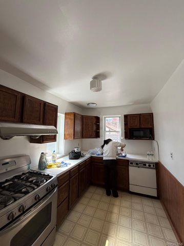 45-46 166th Street, Flushing, NY 11358