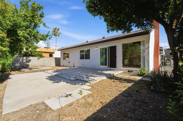 10943 Kittridge Street, North Hollywood, CA 91606