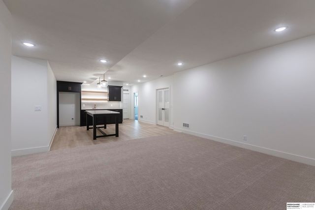 21910 Hampton Drive, Gretna, NE 68028