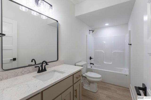 21910 Hampton Drive, Gretna, NE 68028