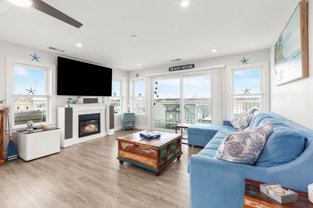 377 Ocean Blvd Unit 16, Hampton, NH 03842