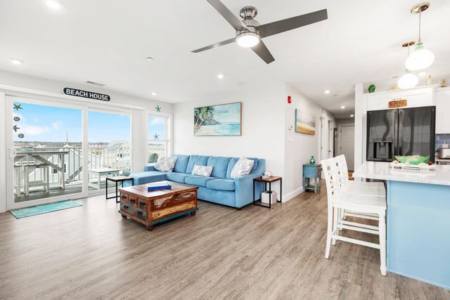 377 Ocean Blvd Unit 16, Hampton, NH 03842